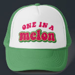 Eine in einer Melon Baseball-Hutkappe Truckerkappe<br><div class="desc">Einer in einer Melone,  Watermelon - Matching Best Friend Hats,  Baseball Hat,  Best Friend Geschenk für jemanden,  der etwas Besonderes ist</div>