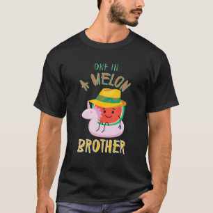 Eine in Melon Brother Funny Watermelon Familienmat T-Shirt