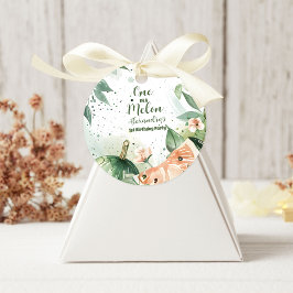 Eine in Melon Watermelon Wasserfarbe 1. Geburtstag Runder Aufkleber