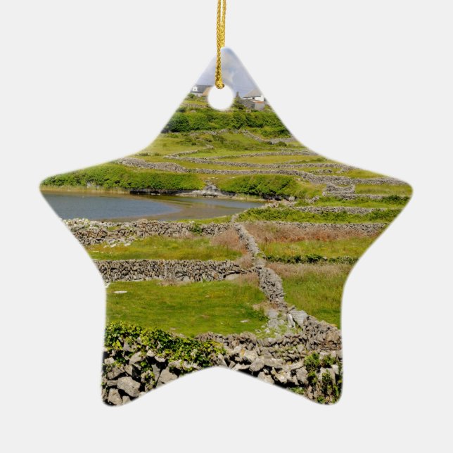 Eine irische Steinwand Keramikornament (Vorne)
