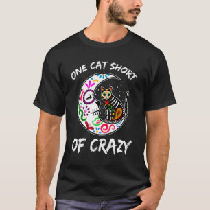 Eine Katze kurz vor verrücktem Zucker-Schädel-Mond T-Shirt