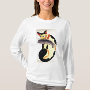 Eine Katze mit einem Fisch in seinem Mund, vom T-Shirt