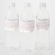Eine kleine Babydusche mit Schneeflocken
