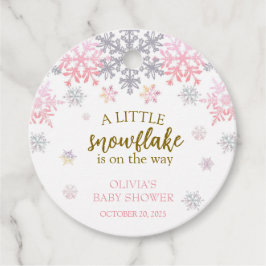Eine kleine Babydusche mit Schneeflocken Geschenkanhänger