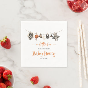 Eine kleine Babypuppe ist fast da Wäscheleine Baby Serviette