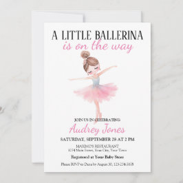 Eine kleine Ballerina befindet sich auf dem Weg zu Einladung