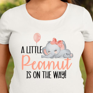 Eine kleine Erdnuss ist unterwegs, Baby-Dusche T - T-Shirt