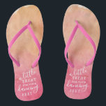 Eine kleine Leckerei für Ihr Tanzfest - tropisch Flip Flops<br><div class="desc">Feiern Sie stilvoll mit diesen trendigen Hochzeitsflips. Dieses Design ist leicht mit Ihrer eigenen Formulierung zu personalisieren und Ihre Gäste werden begeistert sein,  wenn sie diese fabelhaften Gastgeschenken erhalten.</div>