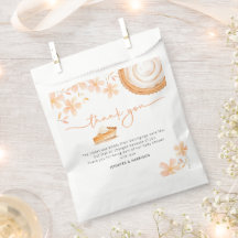 Eine kleine Süsse Kuchen backt | Babyparty