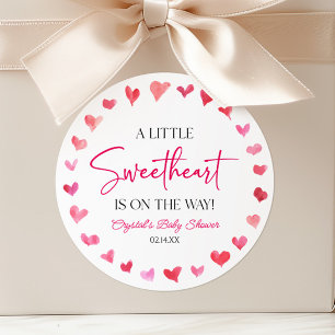 Eine kleine süße Red Pink Hearts Baby Dusche Runder Aufkleber
