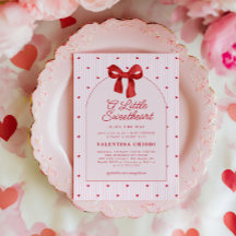 Eine kleine süße Valentins-Schüchterne-Baby-Party