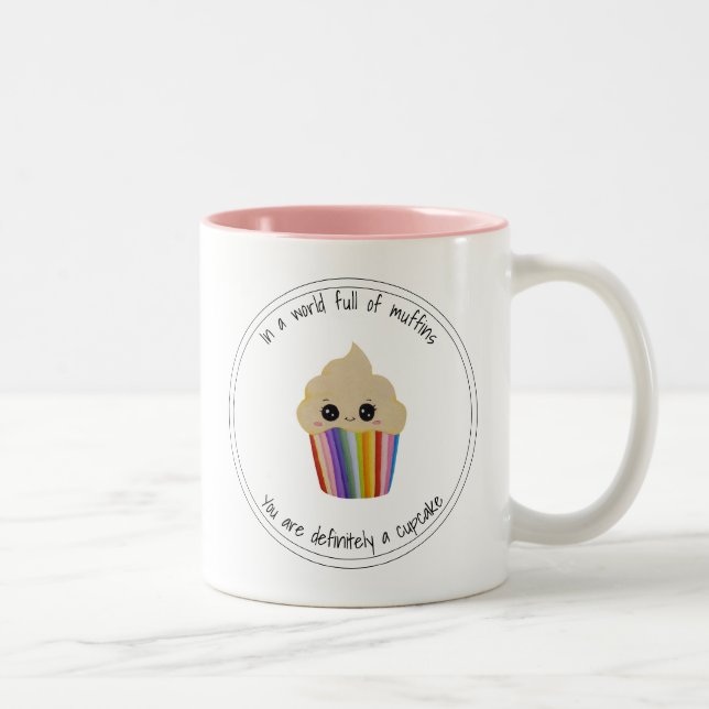 Eine köstliche Tasse mit zwei Tonen Kaffee (Rechts)