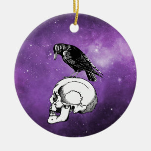 Eine Krähe oder ein Rabe und Totenkopf Halloween L Keramik Ornament