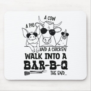 Eine Kuh, ein Schwein und ein Huhn laufen in eine Mousepad