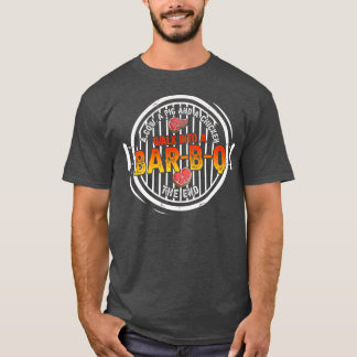 Eine Kuh, ein Schwein und ein Huhn wandern zu eine T-Shirt