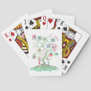 Eine lebendige Zeichnung zeigt einen Fantasiebaum Spielkarten