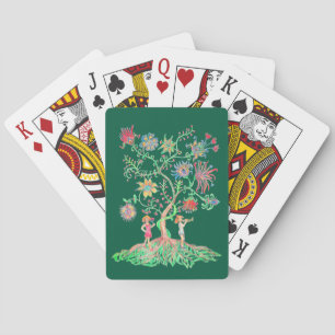 Eine lebendige Zeichnung zeigt einen Fantasiebaum Spielkarten