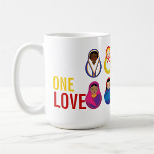 Eine Liebe Matroyshka internationale Kaffeetasse