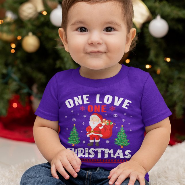 Eine Liebe Weihnachten Weihnachten T - Shirt (Von Creator hochgeladen)