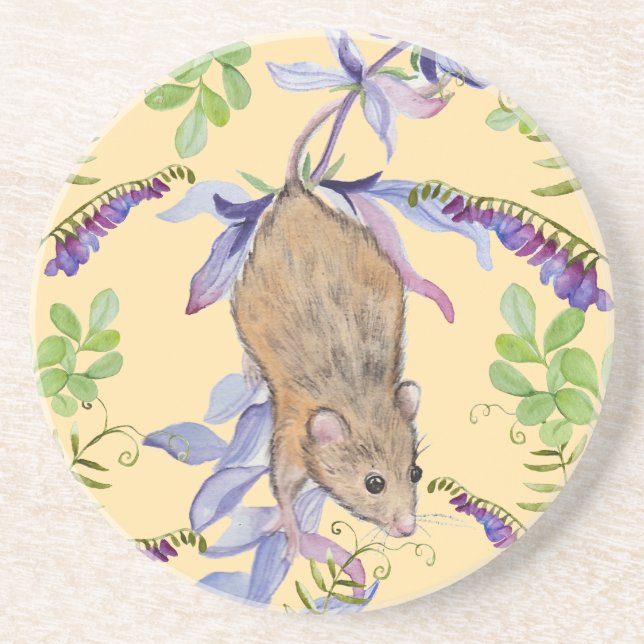 Eine lustige Maus in einem Dickicht von Blume. Getränkeuntersetzer (Vorne)