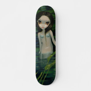 Eine Meerjungfrau taucht gotisches feenhaftes Skat Skateboard