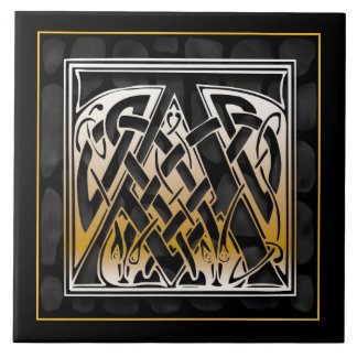 Eine monogramm-keltische Keramik aus schwarzem Ste Fliese