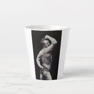 Eine neue Pose von StrongMen Eugen Sandow Bodybuil Milchtasse