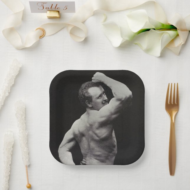 Eine neue Pose von StrongMen Eugen Sandow Bodybuil Pappteller (Hochzeit)
