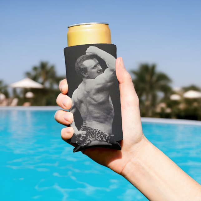 Eine neue Pose von StrongMen Eugen Sandow Bodybuil Selters Dosenkühler (In Situ Pool)
