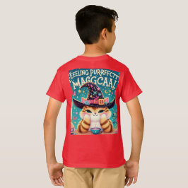 Eine niedliche Katze in einem Zauberhut, der Zaube T-Shirt