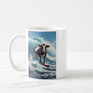 Eine niedliche surfende Kuh Kaffeetasse