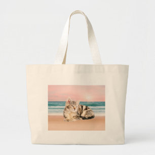 Eine Niedlichere gestreifte Katze am Strand mit So Jumbo Stoffbeutel