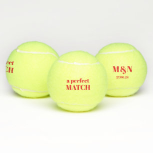 Eine perfekte Übereinstimmung! Mit Monogramm Hochz Tennisbälle