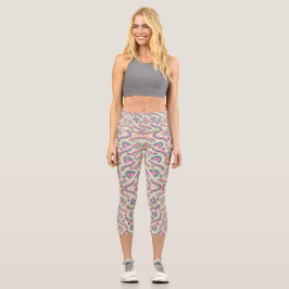 Eine Person, die farbenfrohe gemusterte Leggings t