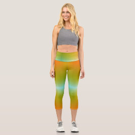 Eine Person, die lebendige Leggings mit einem Farb