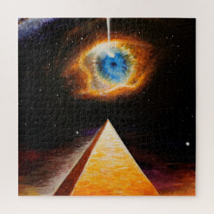 Eine Pyramide unter dem kosmischen Auge Gottes