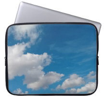 Eine Reihe von Wolken