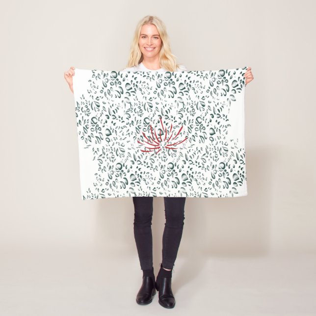 eine rote Blume auf schwarzem Hintergrund Fleecedecke (Beispiel)