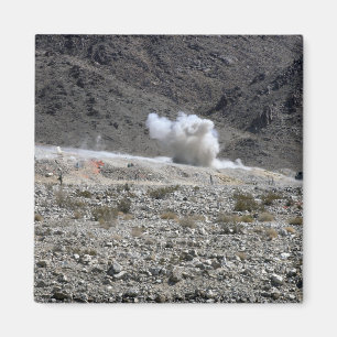 Eine Runde von einer kleinen AT-4 Magnet