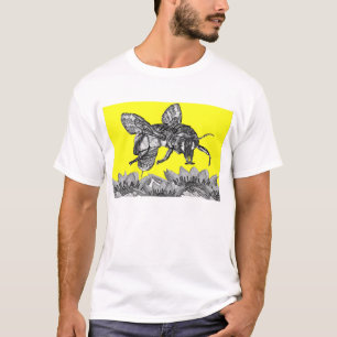 Eine schöne beschäftigte Biene im Garten T-Shirt
