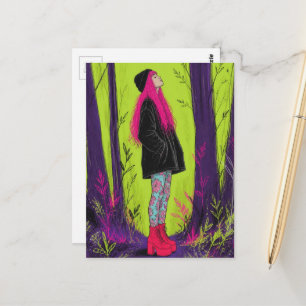 Eine schöne Frau mit neonrosa Haaren im Wald Postkarte
