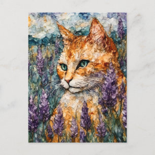 Eine schöne Ingwer Katze auf einem Lavendelfeld Postkarte