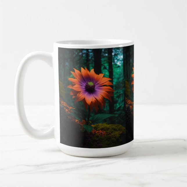 Eine schöne lila Blume in einem dunklen Wald in de Kaffeetasse (Links)