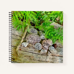 Eine schöne Zeitschrift mit der Natur und das bes Notizbuch