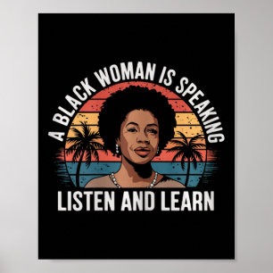 Eine schwarze Frau hört zu und lernt Junetee Poster