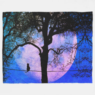 Eine schwarze Katze auf einem Draht Vollmond Fleecedecke