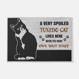 Eine sehr verspottete Tuxedo Katze Doormat, Begrüß Fußmatte
