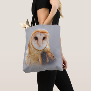 Eine serene und wunderschöne Scheune Tasche