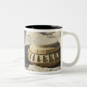 Eine statische Anzeige einer umgewandelten Zweifarbige Tasse