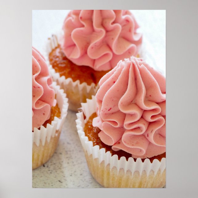 Eine süße Leckerei Kuchen mit rosa Zuckerguss Poster (Vorne)